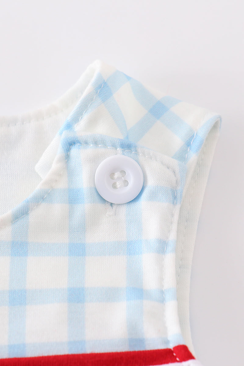 Blue flag embroidery jonjon - Giggles with Grace