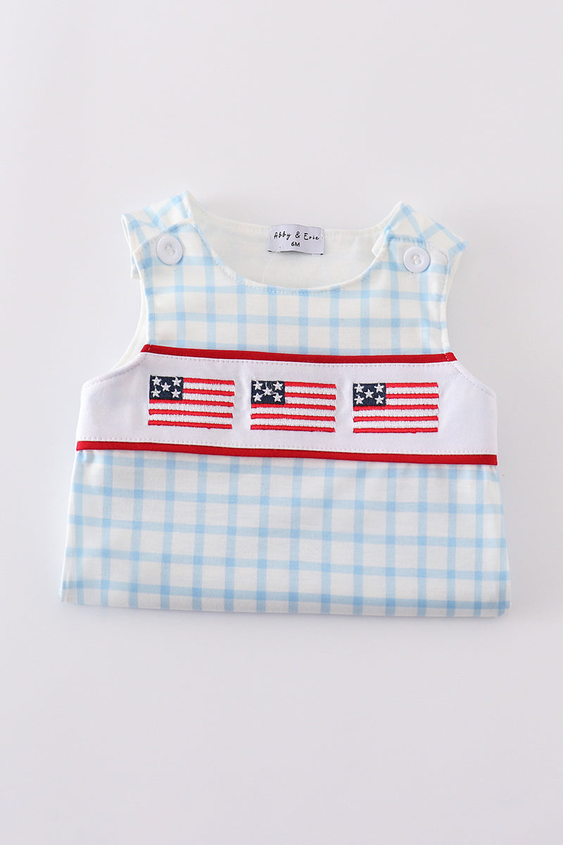 Blue flag embroidery jonjon - Giggles with Grace