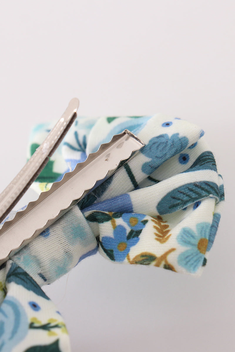 Blue floral print hair bow - Giggles with Grace