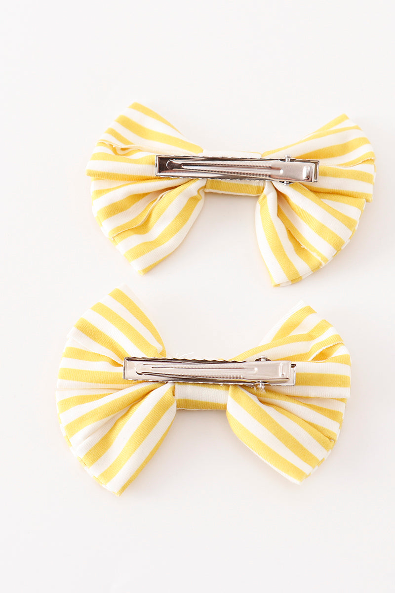 Gold piggie hair bow - Giggles with Grace
